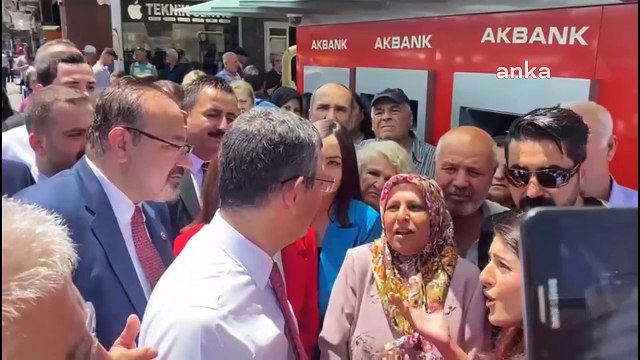 Eski AKP'li kadından CHP'li Özel'e: Size haksızlık ettim hakkınızı helal edin