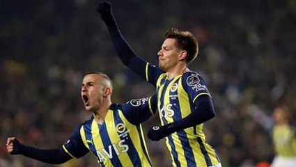 Fenerbahçe'de ayrılık rüzgarı! Üç futbolcuya transfer teklifi geldi