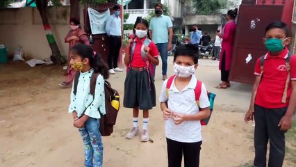 बिना मार्कशीट नहीं मिल रहा एडमिशन