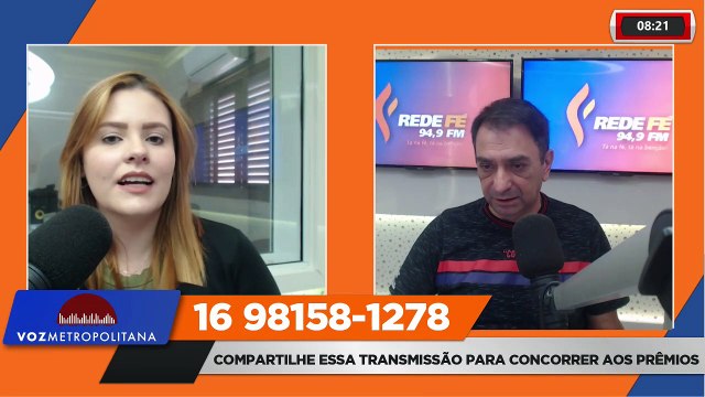 MOTORISTA FICA FERIDO APÓS BATER NA TRASEIRA DE CAMINHÃO NA RODOVIA ANHANGUERA