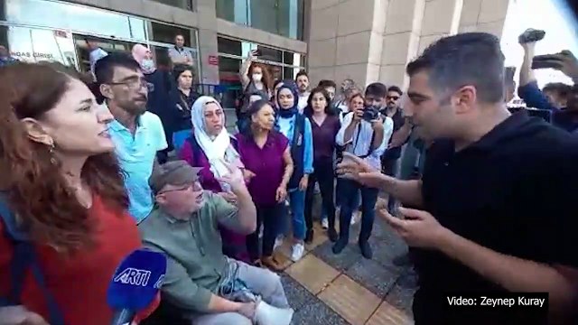 Hasta yakınlarının Adalet Nöbeti'ne yine polis müdahalesi: Bizden önce iki basın açıklaması yapıldı, engelleyerek suç işliyorsunuz