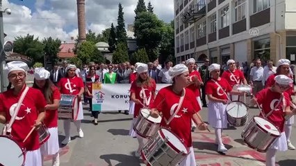Koruyucu Aile Günü kapsamında yürüyüş düzenlendi