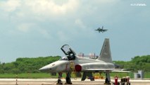 شاهد: تايوان تستعرض قدرات طائرة تدريب نفاثة جديدة مقابل تطوير الصين قدراتها العسكرية