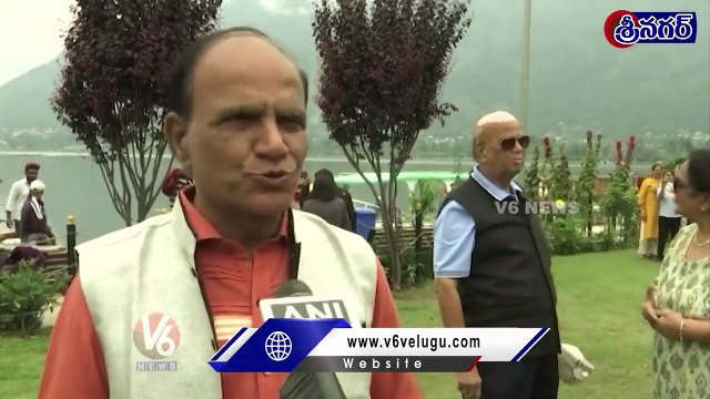 Tourists Enjoying Shikara Ride On Dal Lake _ Srinagar | V6 News (1)