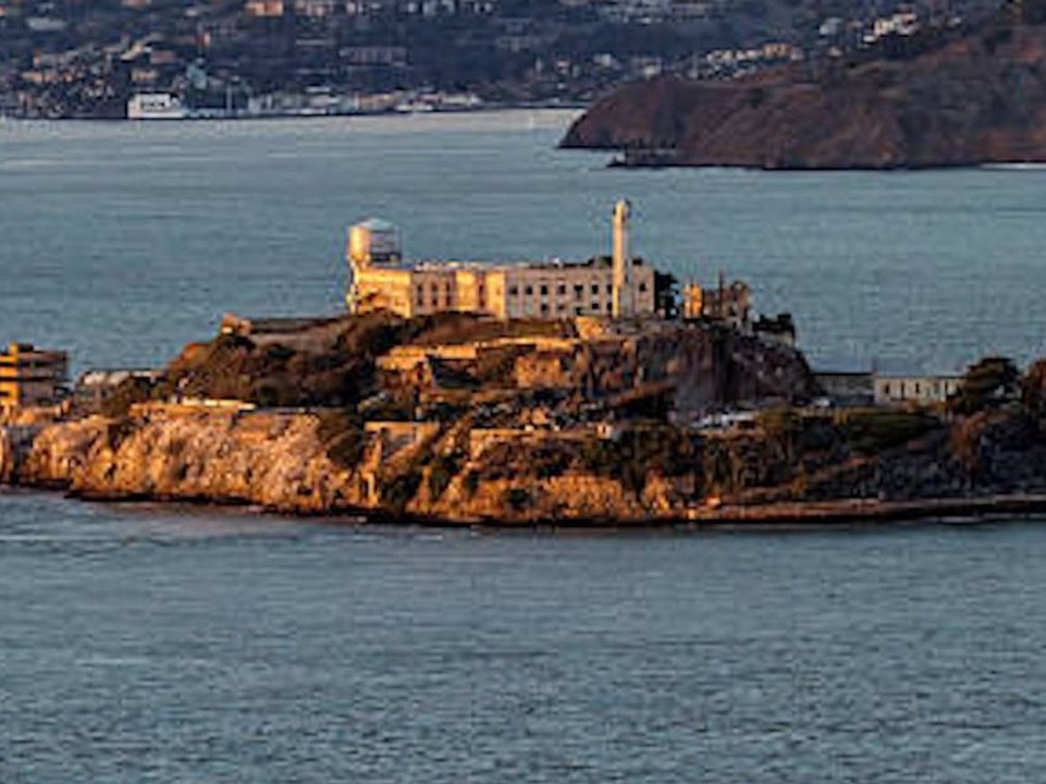 Nervenkitzel gefällig? Das sind die skurrilsten Urlaubsorte