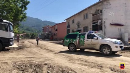 Son dakika! KASTAMONU - Jandarma, sel bölgesindeki sahipsiz hayvanlara da sahip çıkıyor