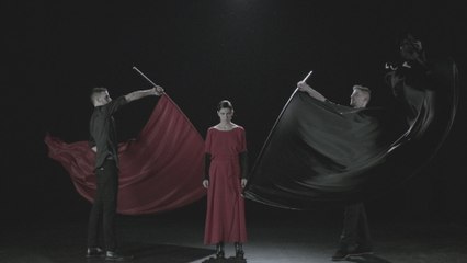 Elisa - Un filo di seta negli abissi