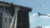 Son dakika haber | Başakşehir'de dış cephe çalışması yapılan binada yangın çıktı