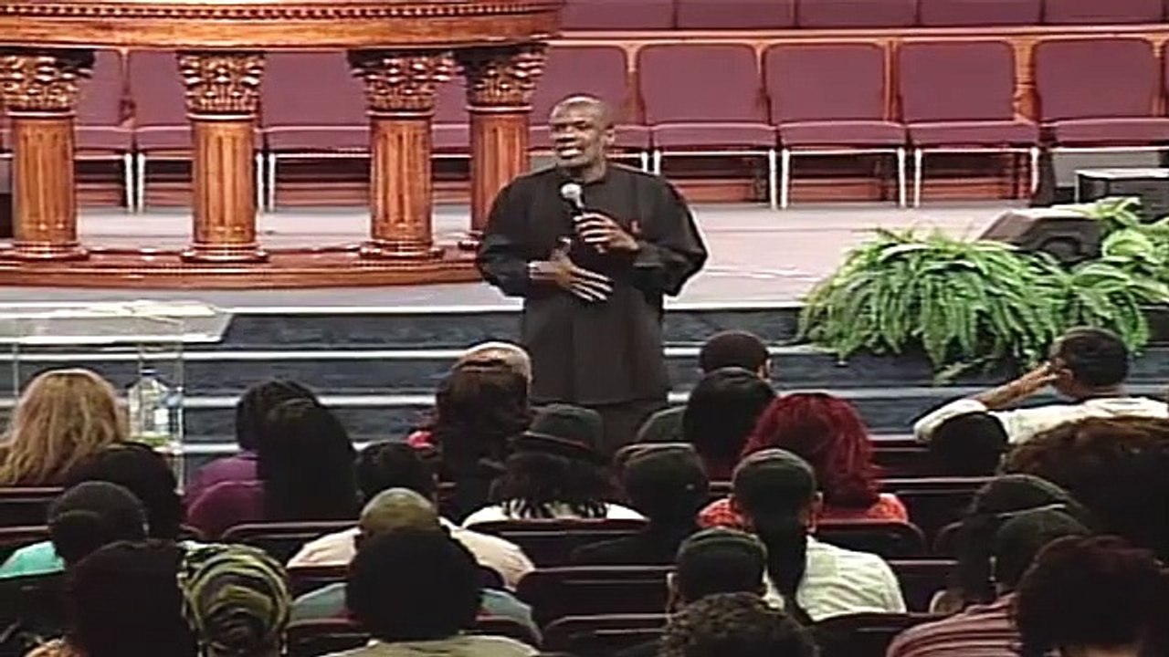 Bishop-Noel-Jones-Running-To-God---360p