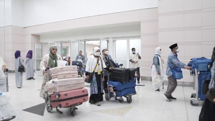 ضيوف الرحمن يشيدون بتجربة "الحج الرقمي" بالسعودية