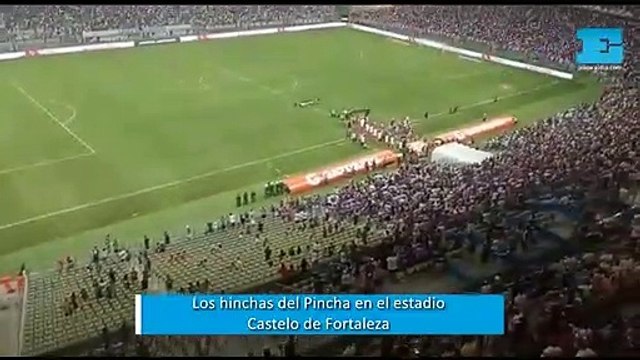 Aliento Pincha: los hinchas del León en la tribuna de Fortaleza