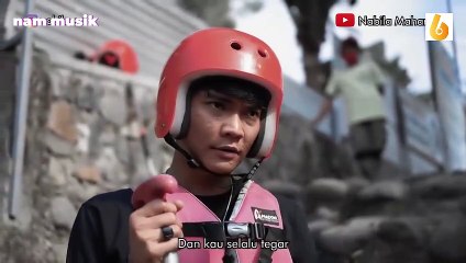 Tetap Disini -Nabila Maharani ft Tri Suaka