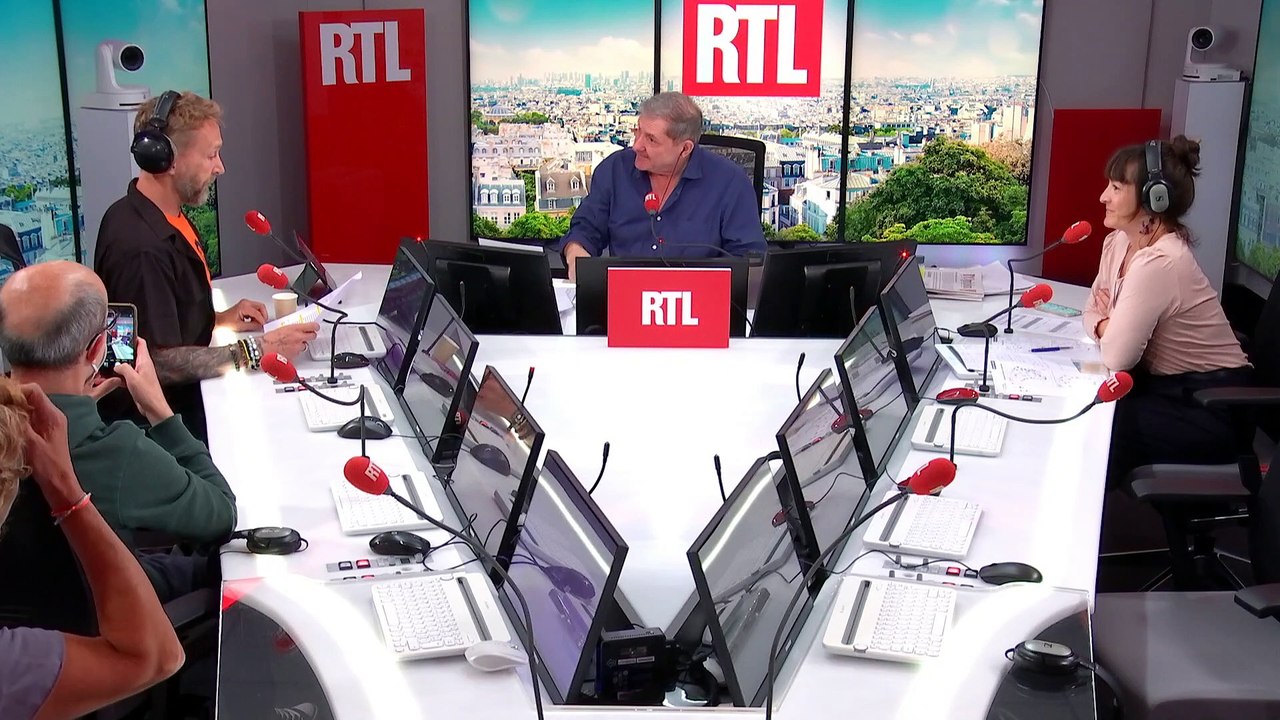 Pour la dernière de la saison, des personnalités rendent hommage à leur façon à Philippe Caverivière