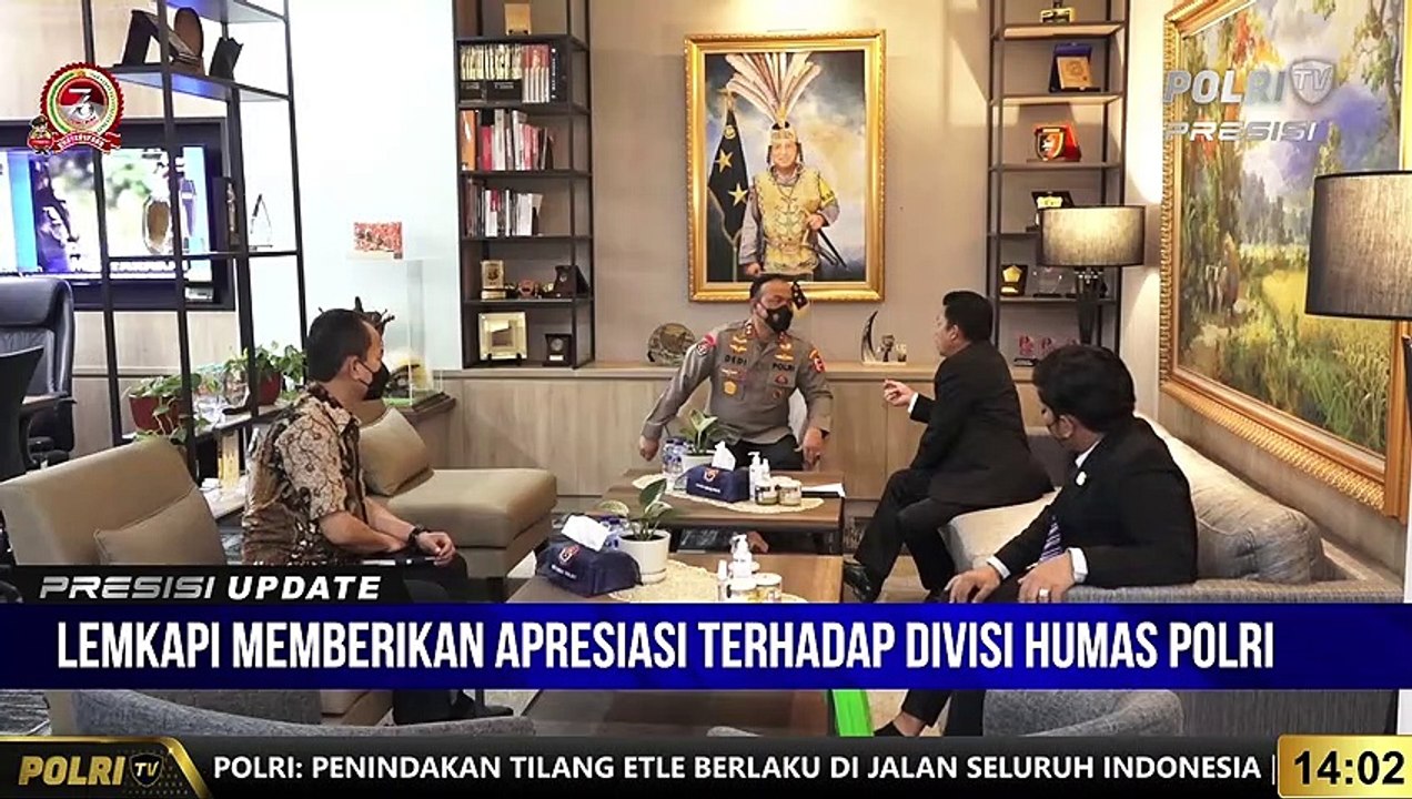 PRESISI UPDATE  16.00 WIB : Lemkapi Berikan Anugerah Presisi Award Kepada Divisi Humas Polri