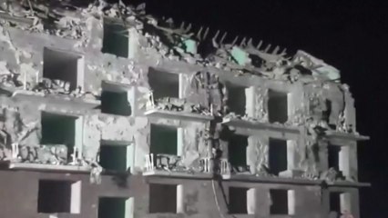 "러, 우크라 남부 오데사 아파트 미사일 폭격...17명 사망" / YTN