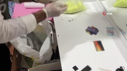 Fatih'te zehir tacirlerine operasyon