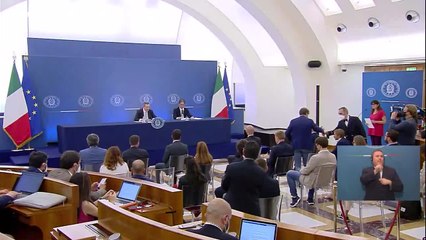 Draghi: "Il governo non rischia, l'interesse nazionale e' preminente"