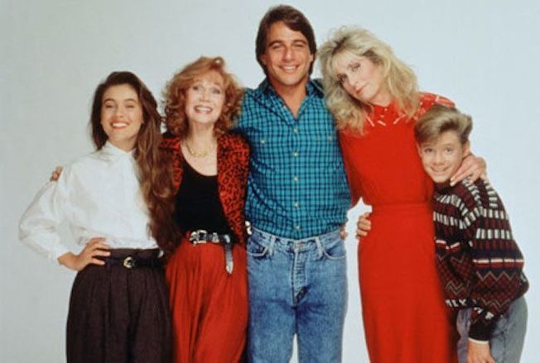 « Madame est servie » : la série culte des années 80 revient sur nos écrans avec une nouvelle saison