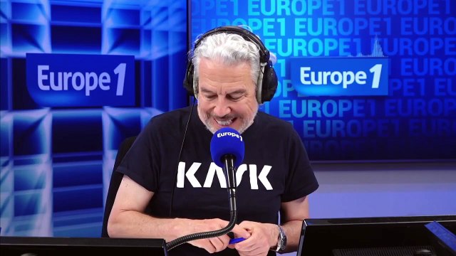 Les stories de François Hollande, Brigitte Fontaine, Arielle Dombasle et Gérald Darmanin