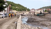 Son dakika haberi! KASTAMONU - Bozkurt'ta selin izlerini silme çalışmaları devam ediyor