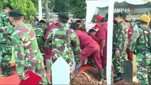 [Full] Prosesi Pemakaman Militer Menteri PANRB Tjahjo Kumolo di TMP Kalibata