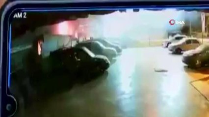 Sultanbeyli'de restoranda patlama, patlayan restoran alev alev yandı