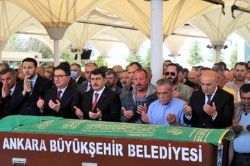 Ankara'daki selde hayatını kaybeden genç kız son yolcuğuna uğurlandı