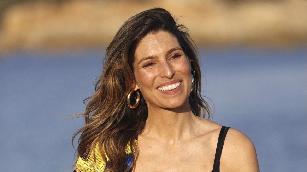VOICI : Laury Thilleman victime d'une chute : l'ancienne Miss France partage la vidéo sur Instagram (1)
