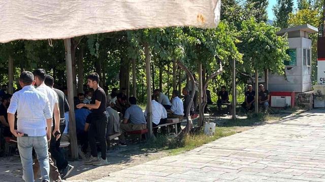 Son dakika haberleri... Teröristlerden hain saldırı: 2 şehit