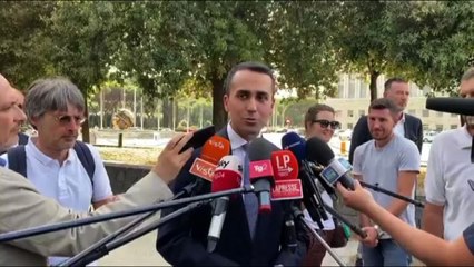 Di Maio: surreale dibattito su presunte telefonate Draghi-Grillo