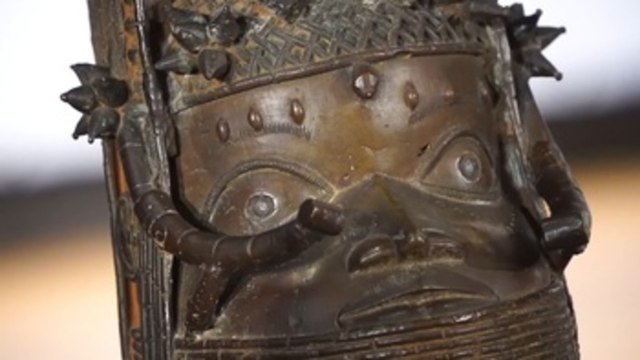 Alemania y Nigeria firman acuerdo para devolución de bronces de Benín