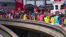 Volando nel caos delle agitazioni sindacali