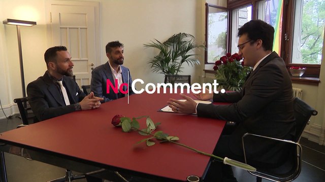 Neuf mois après le oui au référendum, les premiers mariages homosexuels ont lieu en Suisse