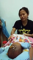 Kasih makan Dede queen waktu masih bayi