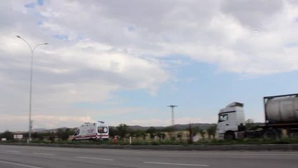 Son dakika haber | İki otomobilin çarpıştığı kazada 5 kişi yaralandı