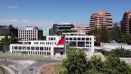 Boric presenta reforma tributaria para financiar derechos sociales en Chile