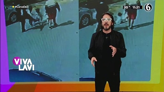 Cámara de vigilancia capta como una mujer patea a una niña