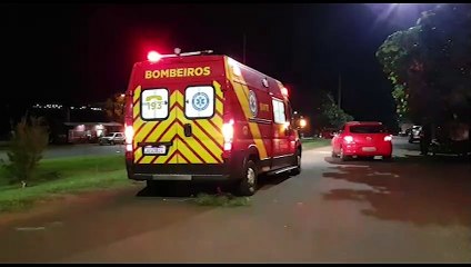 Dois jovens ficam feridos em acidente com motocicleta