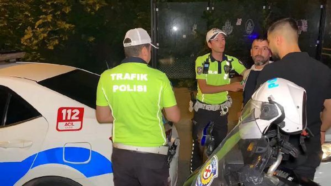Kartal'da trafik denetiminde yakalanan alkollü sürücüden basın mensuplarına tepki