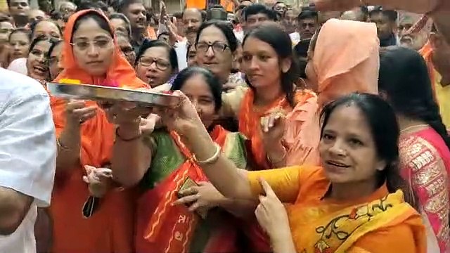 Gujarat Jagannath Rath Yatra : दाहोद के रणछोड़ राय मंदिर से निकली रथ यात्रा, झांकियों ने चौंकाया
