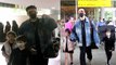 Karan Johar Mumbai Airport पर ऐसे दिखे बच्चों Yash & Ruhi के साथ; Video Viral | FilmiBeat*Bollywood