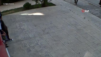 Son dakika! Iraklı şahsa iş yerinde yumruklu saldırı kamerada