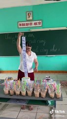 Chúng em không có tiền, chỉ có tình cảm thôi