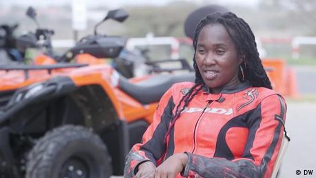La reina de las motos en Kenia