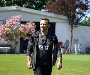 Okan Buruk: "Taraftarların tribüne koşarak gelecekleri bir kadro oluşturmaya çalışıyoruz"