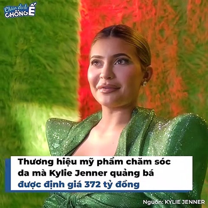 Cách chị em tỷ phú Kardashian 'giàu nứt vách': Bán cả đồ second hand | Điện Ảnh Net