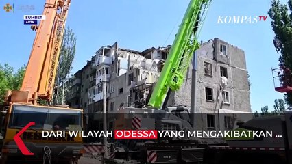 Rudal Rusia Hantam Apartemen di Kota Serhiivka Ukraina, Zelensky: 21 Orang Tewas