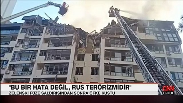 Ukrayna Devlet Başkanı Volodimir Zelenski ulusa sesleniş konuşmasında Rusya'yı suçladı