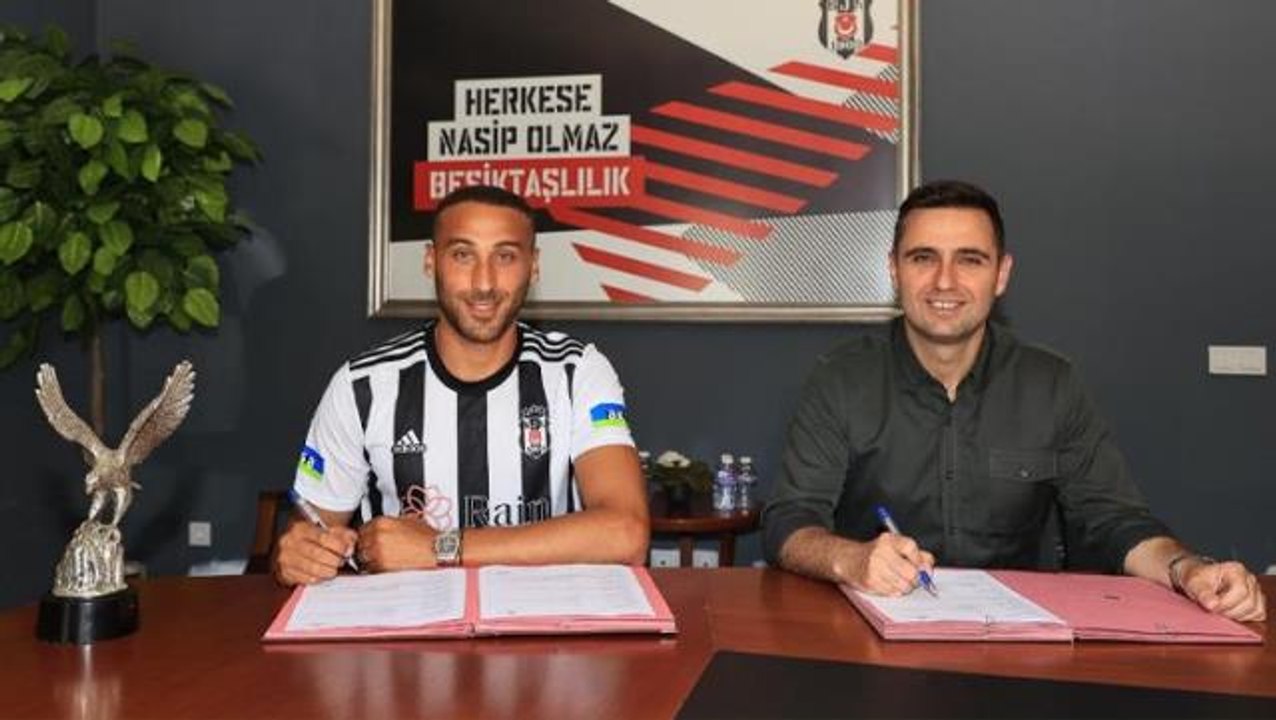 Cenk Tosun resmen Beşiktaş'ta: Yuvana hoş geldi...