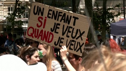 «C'est un droit fondamental»: Des centaines de manifestants en France pour défendre le droit à l’IVG